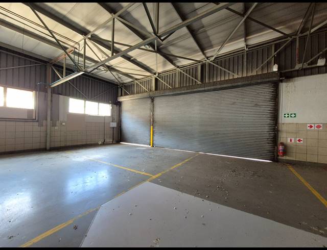 2,226M² SHOWROOM TO LET IN BRUMA